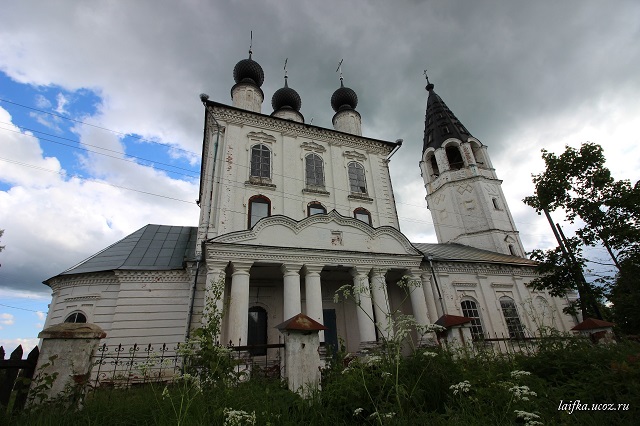 Знаменская церковь в Красном