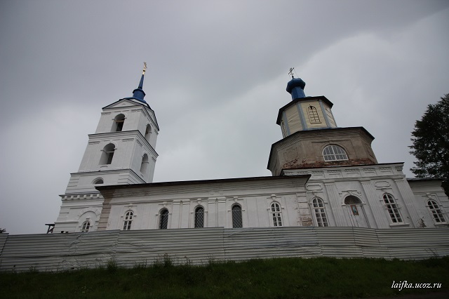 Храм Александра Невского в Яжелбицах