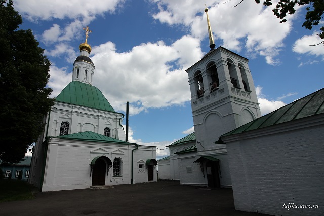 Спасская и Никольская церкви 